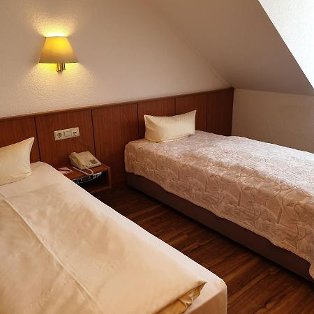 Hotel Weisser Schwan Erfurt Exteriör bild