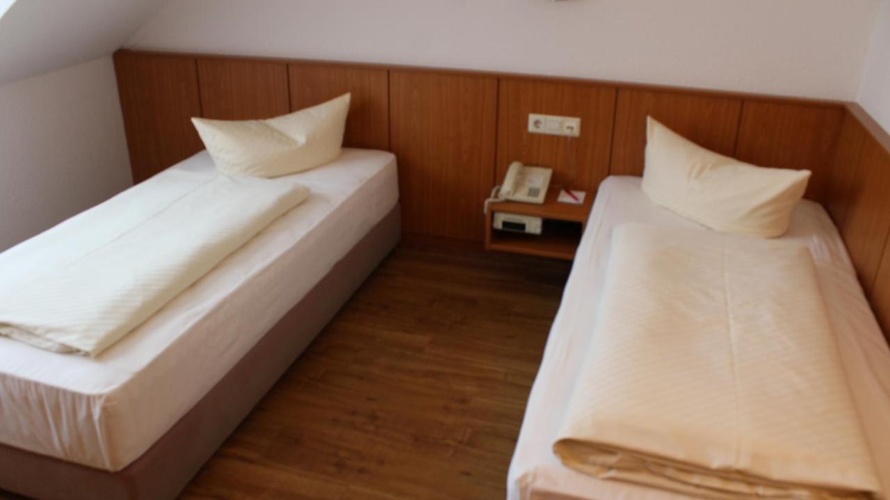 Hotel Weisser Schwan Erfurt Exteriör bild