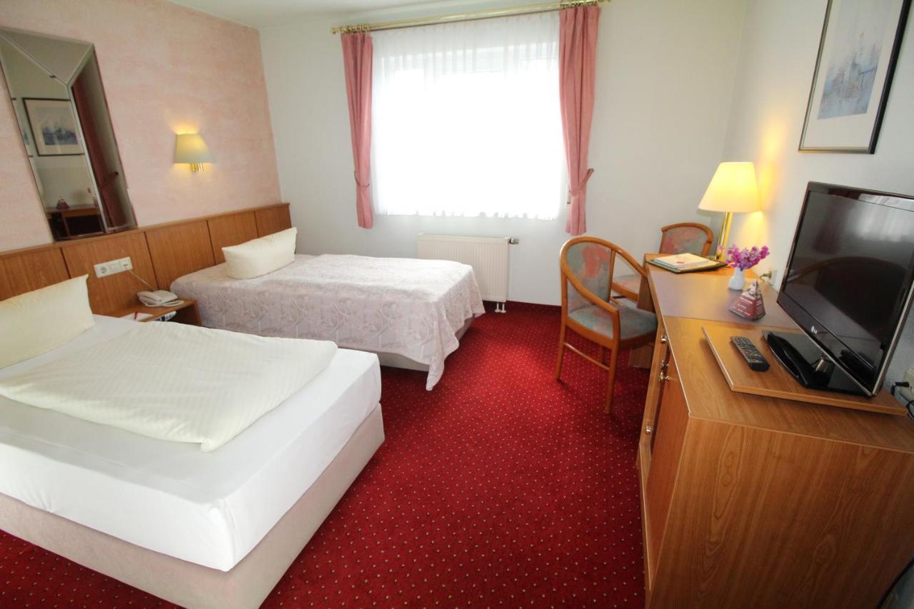 Hotel Weisser Schwan Erfurt Exteriör bild